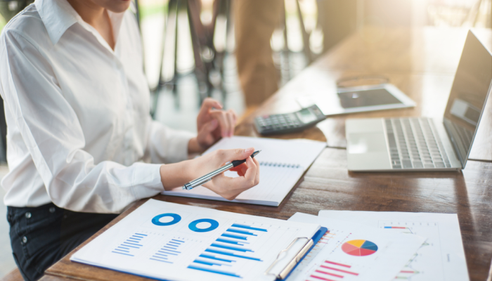 Experta en marketing digital analiza a competencia